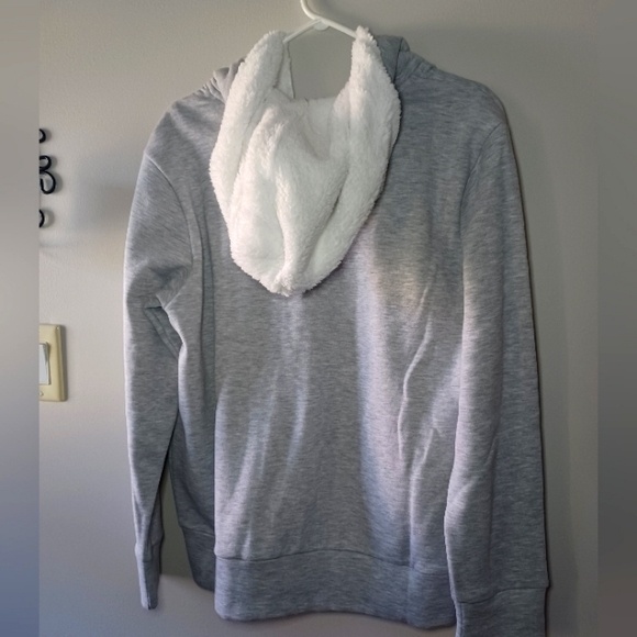 La Vie En Rose Faux Sherpa Hoodie - Picture 7 of 12